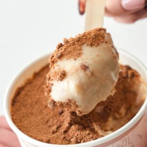 Alternative view of Pavé de Milo